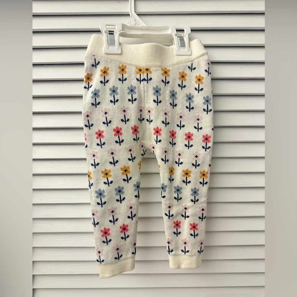 Hanna Andersson: Daisy Sweater Leggings (3-6 months)